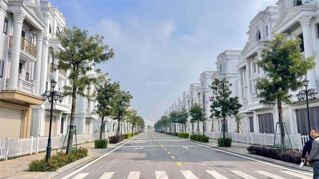 Bán biệt thự cao cấp vòng xuyến cát tường, bắc ninh