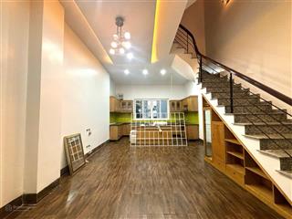 Lạc long quân  siêu phẩm hai thoáng, ô tô gần, bãi xe ngay nhà, an ninh cực tốt