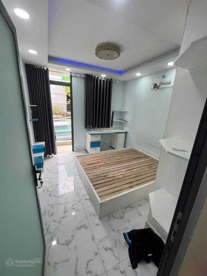 Bán nhà mặt tiền, gần tô hiến thành,p15,q10.diện tích 30 m2,giá nhỉnh 8 tỷ