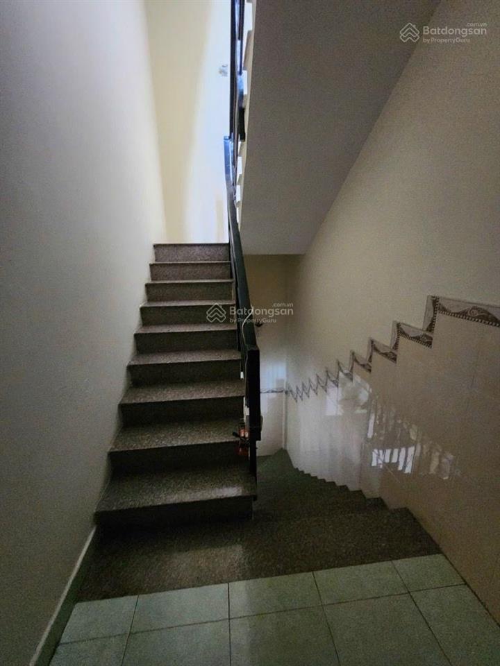 Bán nhà mặt tiền, gần tô hiến thành,p15,q10.diện tích 30 m2,giá nhỉnh 8 tỷ