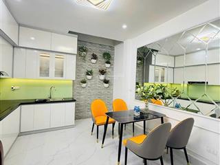 Bán nhà đống đa  oto đỗ sát nhà! diện tích 40m2 đẹp như hoa hậu !
