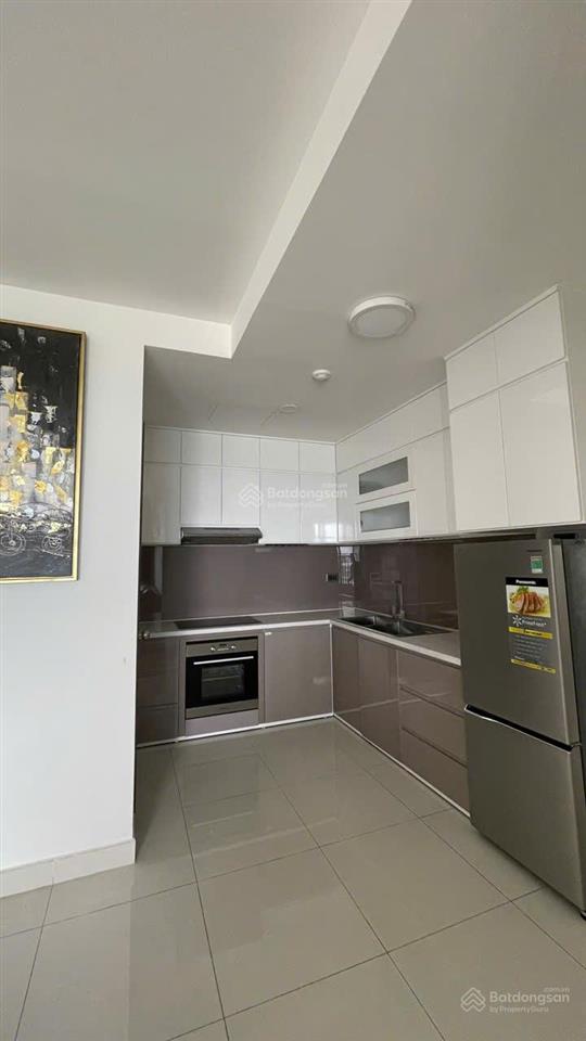 Bán căn hộ saigon royal, quận 4 loại 2pn 2wc view q1