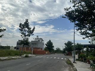 Duy nhất 1 lô, lô 95m2 giá 2tỷ3, đường rộng 16m, sẵn tiền thương lượng nhẹ