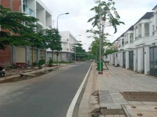 Cắt lỗ sâu, bán gấp lô 102m2 giá 1tỷ7, thuộc khu đô thị richland, ngay mặt tiền tôn đức thắng