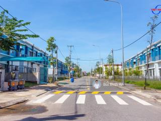 Bán căn tứ lập kđt oasis, mỹ phước, diện tích 106m2 full thổ cư, giá 1.65 tỷ, sổ hồng hoàn công