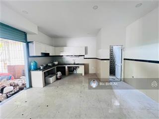 Bán căn góc 2 mặt tiền khu oasis city bến cát, ngang 10.5x17m, hoàn thiện sẵn 2pn, 3wc, có nội thất