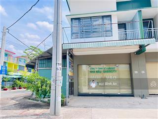 Cần tiền bán gấp căn góc 2 mặt tiền khu oasis city bến cát, 167m2, hoàn thiện 2pn, 3wc, có nội thất