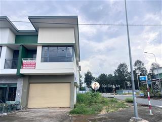 Bán căn góc shophouse 157m2 full thổ cư, sát hồ bơi kđt oasis, trục đường thông, dân ở đông, sổ sẵn