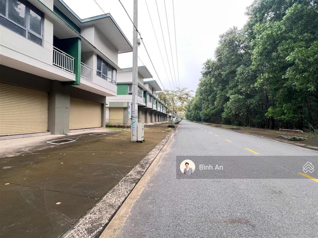 Bán ngợp căn 2 tầng view bờ sông tại kđt oasis, đường thông, sổ sẵn, 80m2 full thổ cư, sổ hoàn côn