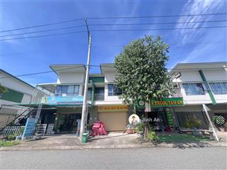 Bán căn góc giữa 1 trệt 1 lầu, 120m2 full thổ cư, trục đường đẹp nhất tại kđt oasis, giá 2.3 tỷ