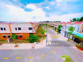 Bán căn liên kế vườn 2 tầng kđt oasis, 70m2 full thổ cư, sổ hồng sẵn, dân cư ở đông, giá 1,6 tỷ