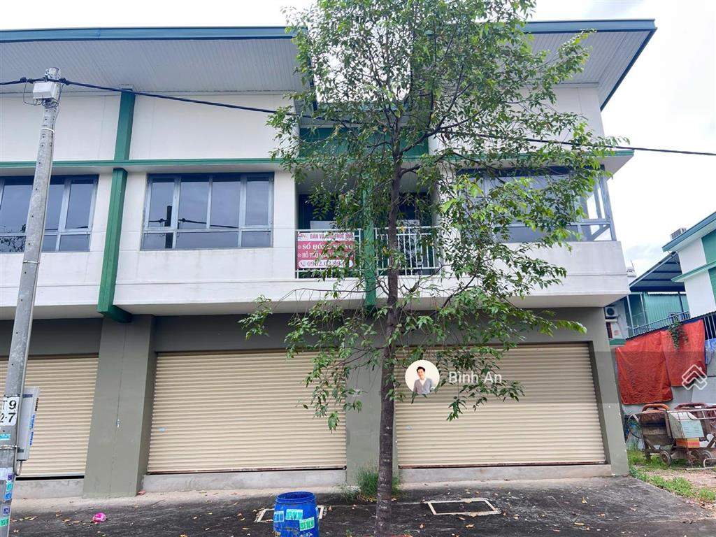 Bán căn shophouse hướng tây, 80m2 full thổ cư kđt oasis, sổ sẵn, hỗ trợ vay, giá 1,75 tỷ