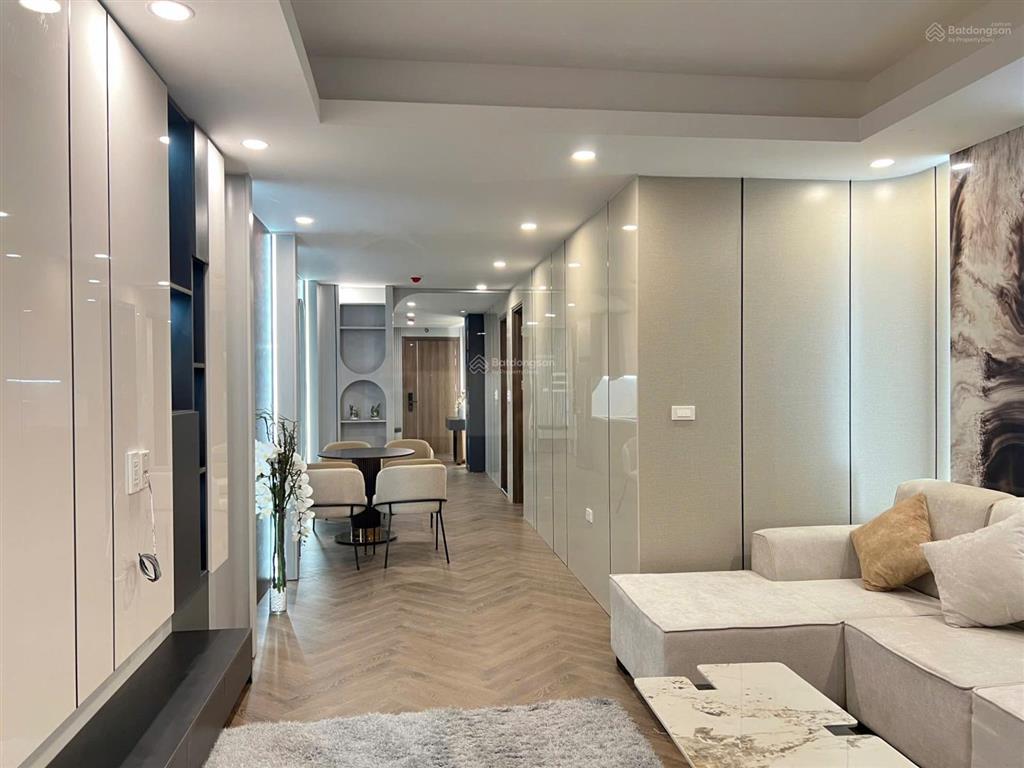 Chính chủ cần bán căn hộ 2pn 79,1m2 chỉ với 2 tỷ 2 nhận nhà ở ngay, full nội thất