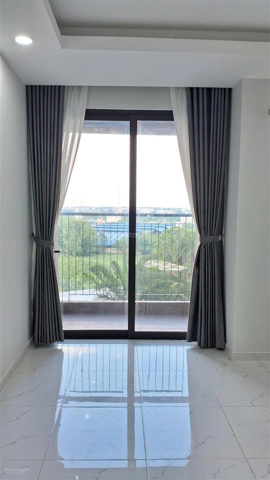 Bán buông sổ căn studio 40m2 view hồ bơi hướng đông tại opal skyline (có hỗ trợ vay vốn ngân hàng)