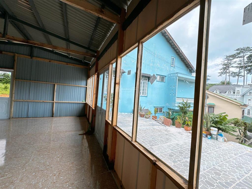 Bán biệt thự siêu đẹp trung tâm thành phố đà lạt, hướng đông nam, pháp lý đầy đủ