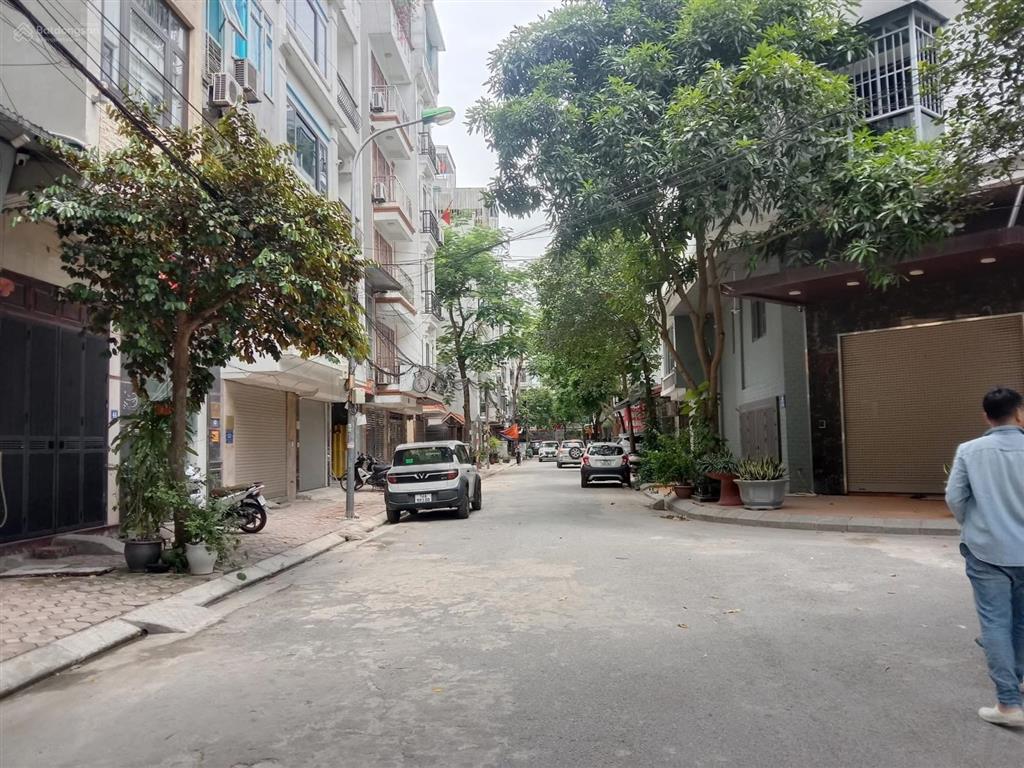 Phân lô tái định cư phú diễn bắc từ liêm ô tô tải tránh vỉa hè rộng kinh doanh đa dạng.