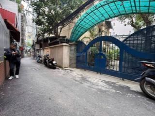 Bán nhà phố chính kinh thanh xuân dt 66 m, 3 tầng, mt 6.8 m
giá 13.5 tỷ