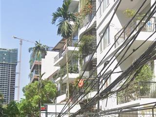 Mặt phố tây hồ  biệt thự lô góc 180 tỷ, 200m2, 3 tầng, mặt tiền 8m  cách 50m ra hồ tây