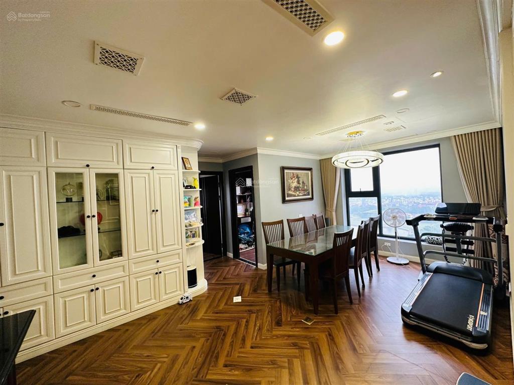 Chuyển công tác gia đình cần nhượng lại căn 3 phòng ngủ an bình, nội thất mới tinh vừa đầu tư