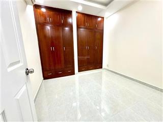 Bán nhà 3 tầng, ở hay cho thuê điều lời, ngay chợ gò vấp đối diện đh cn