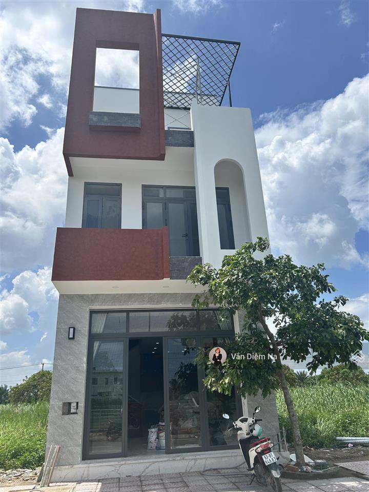 Bán nr xịn xò tại the sol city, 4,4 tỷ, 193m2, 4pn, 4wc sổ hồng riêng, đã hoàn công hỗ trợ vay bank