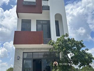 Bán nr xịn xò tại the sol city, 4,4 tỷ, 193m2, 4pn, 4wc sổ hồng riêng, đã hoàn công hỗ trợ vay bank