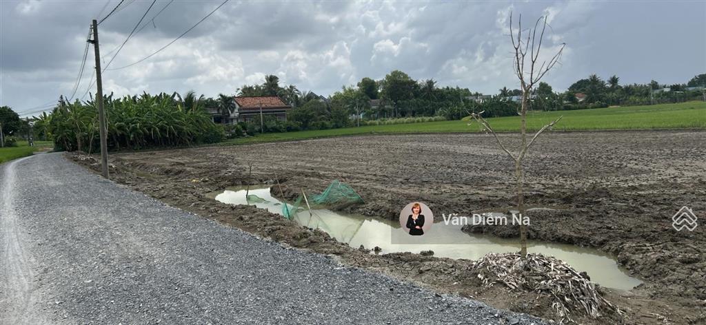 Bán đất 300m2 tại ấp 3, phước vân, cần đước, long an, 1,3 tỷ shr hỗ trợ vay