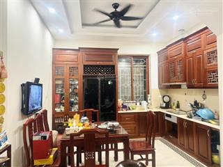 Nhà đất đẹp, dân xây, nội thất xịn sò, láng hạ, 68m2* 5t* giá chào 11,9 tỷ, công năng đầy đủ, ở vip