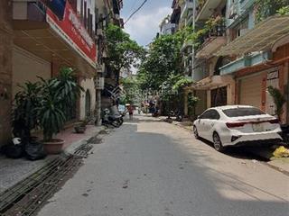 Phân lô, ô tô tránh, vỉa hè 2 bên, nguyên hồng,40m*5t* giá 16.8 tỷ, kdvp, spa, ở vip.