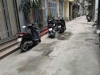Nhà dân xây, thái thịnh, 50m*5t giá chào 11tỷ, có ô chờ thang máy, thoáng trước sau, công năng đ.đủ