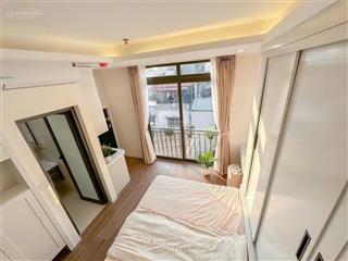 Thuê phòng 30m2 ban công chill nguyễn hữu cảnh quận bình thạnh gần hutech gtvt  trung 0393 552 ***