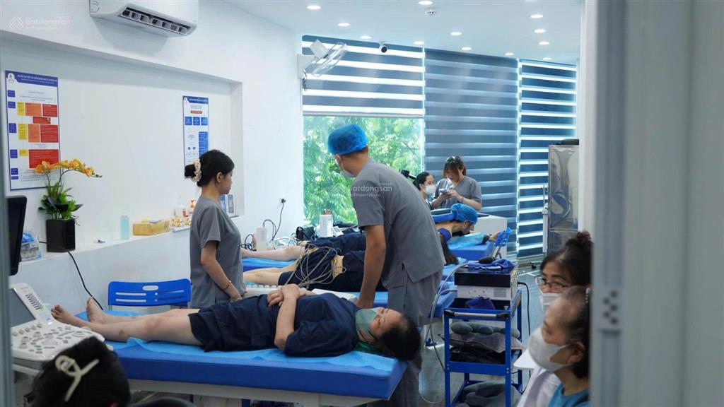 Chính chủ cần bán gấp nhà mặt phố 39 trường chinh thanh xuân hà nội 5tầng 10pn 5wc 52m2 chỉ 26.6 tỷ