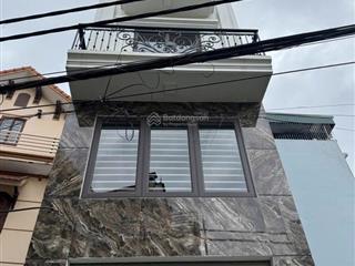 Bán nhà 6 tầng thang máy 2 thoáng . nguyễn văn linh kinh doanh rất tốt