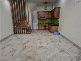 Bán nhà riêng tại đường đông thiên, vĩnh hưng, hoàng mai, hà nội, 5,6 tỷ, 30m2, có thương lượng
