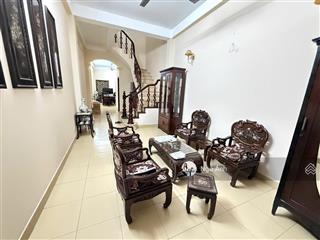 Bán nhà ngọc khánh  kim mã, nhà dân xây chắc chắn, 4 tầng, diện tích lớn, hai thoáng, gần ôtô