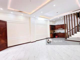 Bán nhà đình thôn  mỹ đình  dt 60m2  4 tầng 3 thoáng  có sân rộng  ngõ thông  ô tô vào nhà