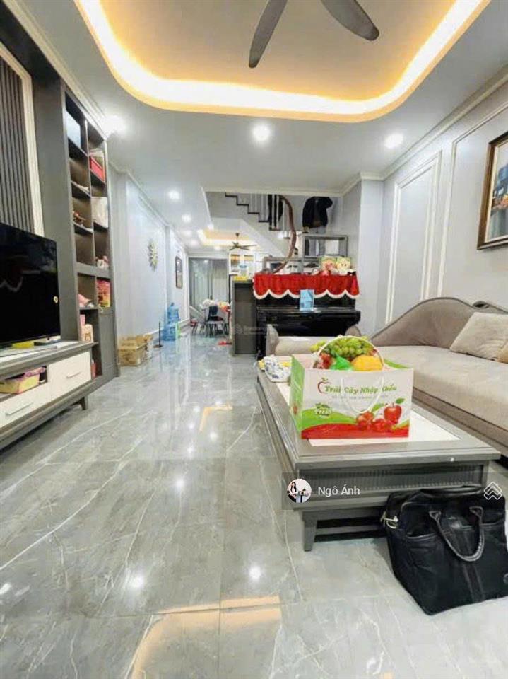 Bán nhà xuân la, xuân đỉnh, bắc từ liêm, dân xây chắc chắn, diện tích rộng, gần công viên hòa bình