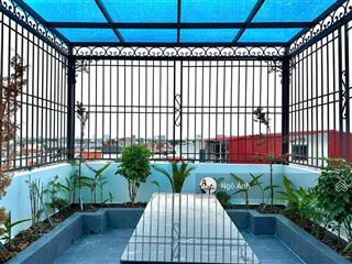 Bán nhà 40m2  cổ nhuế  bắc từ liêm  7 tầng  lô góc thang máy  full nội thất ô tô đỗ cửa