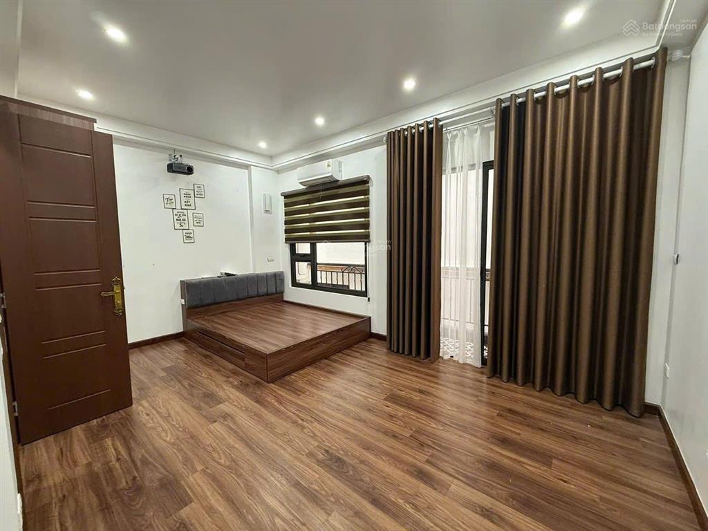 Chính chủ bán căn hộ dòng tiền  văn chương  7 tầng  ngõ thông kd  gần hồ  dòng tiền 50tr/tháng