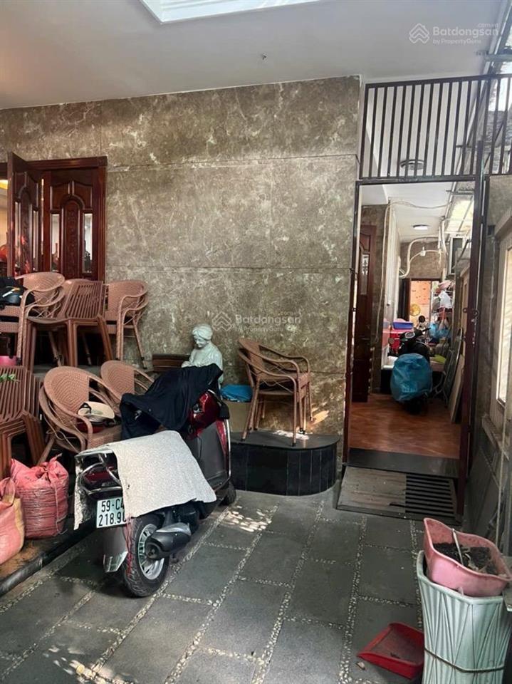 Chỉ 3 bước chân đến lê văn thịnh hơn 8 tỷ. nhà mặt tiền đường số 33, ngang khủng 5.6m