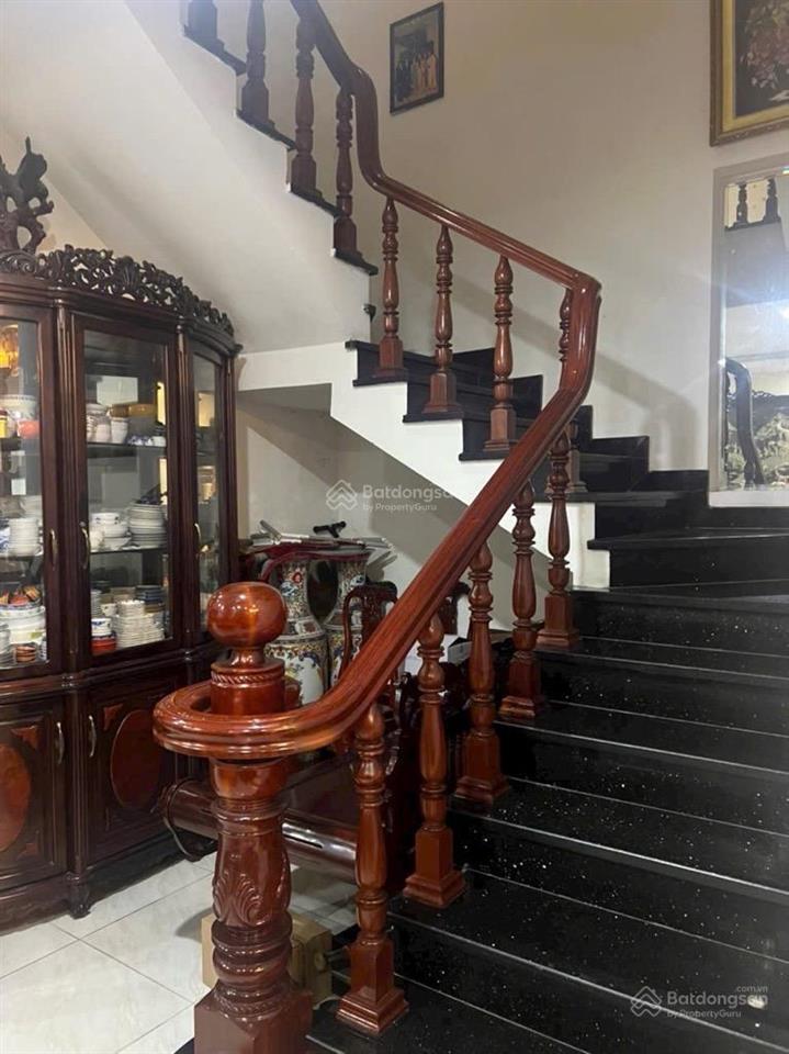 Chỉ 3 bước chân đến lê văn thịnh hơn 8 tỷ. nhà mặt tiền đường số 33, ngang khủng 5.6m