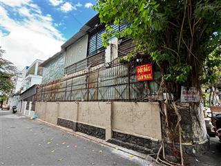 Chủ bán gấp nhà hai mặt tiền 200m2, đường núi thành, 35 tỷ tl