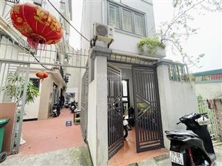 Nhà đẹp trung tâm thạch bàn long biên dt 51 m2, 4 tầng, giá chỉ nhỉnh 6 tỷ