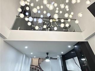 Siêu phẩm giang biên gần ô tô tránh trường học các cấp 6 tầng mới,full nội thất nhập khẩu xị