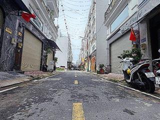 Nhà riêng đẹp, nhiều tiện ích tại hồ văn long, 5,5 tỷ, 55m2