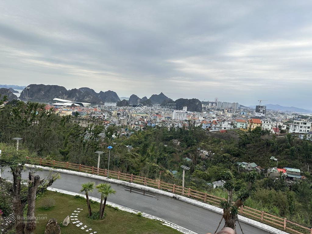 Cho thuê biệt thự flc hạ long  view biển cực đẹp, full nội thất cao cấp, giá chỉ 35 triệu/tháng