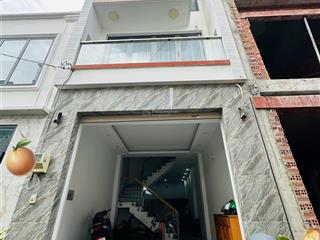 Bán gấp nhà đường 5m nguyễn hữu cảnh,p22,bình thạnh giá 3tỷ650/70,2m cho thuê 22tr gần cv văn thánh