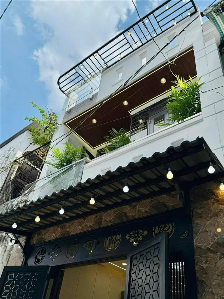 Chỉ duy nhất 1 căn bán nhanh nhà đ.võ văn tần,p5,q3 giá4tỷ250/65,7m2, thuê 25 tr, gần cv tao đàn