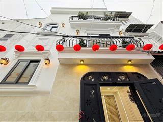 Kẹt tiền bán nhà đ.cù lao,p7,phú nhuận giá 3tỷ650/84m2 thuê 25tr/tháng gần trung tâm tdtt rạch miễu