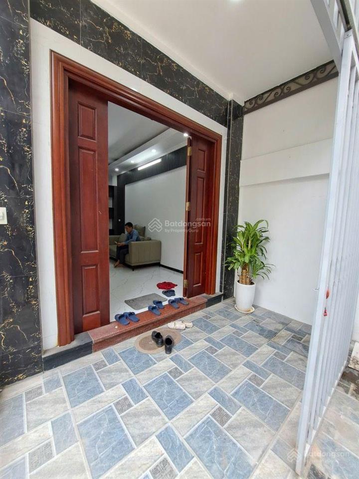 Bán nhà lĩnh nam 35m2, 5 tầng giá hơn 5 tỷ